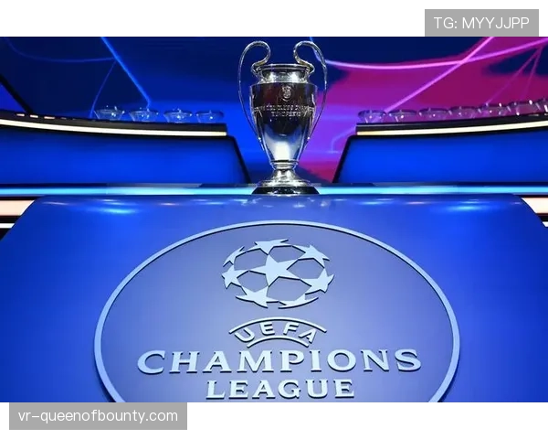 欧冠奖杯巡展抵达华沙,激发波兰青少年足球热情 欧冠奖杯巡展抵达华沙,激发波兰青少年足球热情